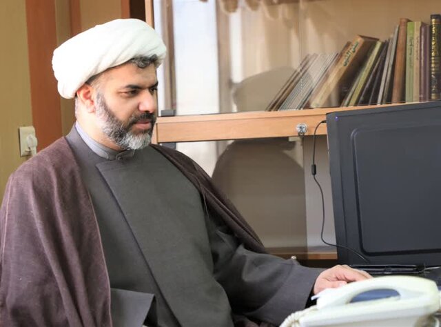 پخت و عرضه خرچنگ و ماهی‌مرکب خلاف شرع و غیرقانونی است