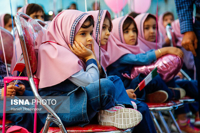 طنین زنگ شکوفه‌ها در فارس