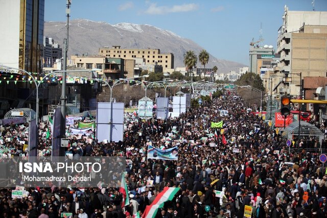 راهپیمایی ۲۲ بهمن در شیراز/2