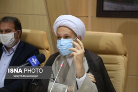 وظیفه امام جمعه تبیین راهبرد است نه امور اجرایی