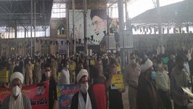 تجمع اعتراضی مردم شیراز به اقدام توهین‌آمیز شارلی ابدو