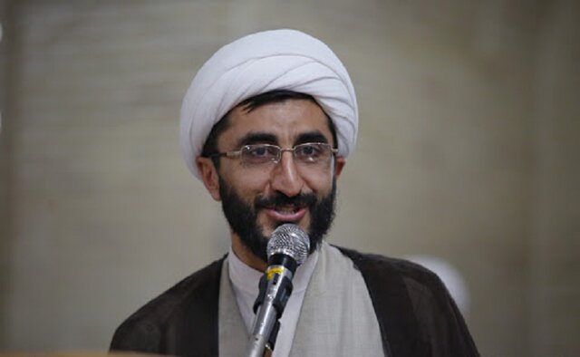 حوزه‌های علمیه در گام دوم انقلاب مهمترین رکن جامعه پردازی است