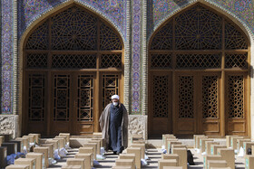 توزیع ۱۵۰۰ بسته معیشتی از محل موقوفه نصیرالملک،برای اولین بار در مسجد تاریخی نصیرالملک شیراز