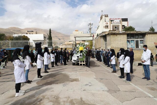 درگذشت یکی از کارکنان بهداشتی زن در شیراز بر اثر کرونا
