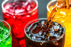 نوشیدنی‌های شیرین؛ مخاطره‌ای برای سلامت کودکان