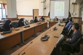 برگزاری نشست "زن، فرهنگ و هنر اسلامی و خودباوری" در شیراز