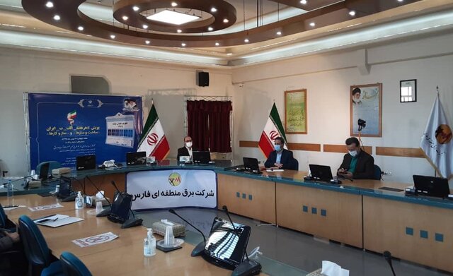 افتتاح ۲ نیروگاه خورشیدی و کمربند فیبرنوری پست‌های برق در فارس