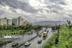 آسمان فارس بارانی می‌شود