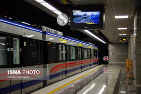 خط ۲ متروی شیراز تست شد/پیشرفت ۷۰ درصدی فاز یک