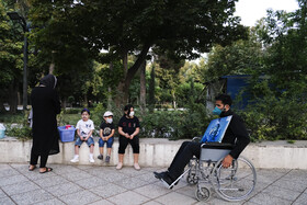 نمایش خیابانی "زندگی هنوز در جریان است " با موضوع کرونا،به مدت دو روز  در خیابان‌های مرکزی و پرتردد شهر شیراز اجرا شد.