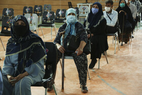 در ۲ پایگاه واکسیناسیون شیراز، علاوه بر تزریق واکسن به گروه سنی بالای ۶۸ ساله‌ها، واکسیناسیون عمومی کووبرکت نیز اجرایی شده است.