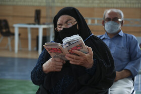 در ۲ پایگاه واکسیناسیون شیراز، علاوه بر تزریق واکسن به گروه سنی بالای ۶۸ ساله‌ها، واکسیناسیون عمومی کووبرکت نیز اجرایی شده است.