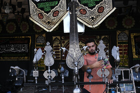 شیراز، سومین حرم اهل بیت (ع) سیاه پوش محرم- فلکه مصدق