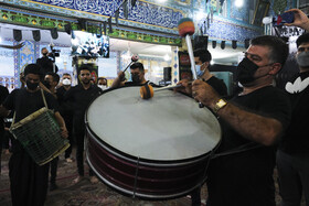 مراسم عزاداری مشق شمشیر نجفی ها در شب عاشورای ابا عبدالله الحسین (ع) -شیراز