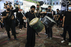 مراسم عزاداری مشق شمشیر نجفی ها در شب عاشورای ابا عبدالله الحسین (ع) -شیراز