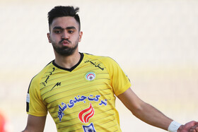 شادی گل  بازیکن تیم فوتبال فجر سپاسی شیراز