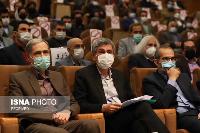 معرفی و قدردانی از پژوهشگران برتر استان فارس