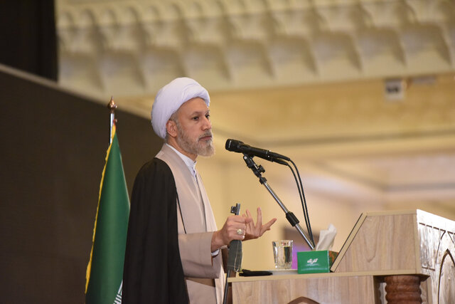 توزیع بودجه باید عادلانه باشد توزیع بودجه باید عادلانه باشد