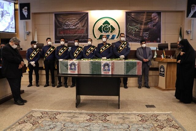 معطر شدن صحن شورای شیراز به عطر پیکر شهدا معطر شدن صحن شورای شیراز به عطر پیکر شهدا