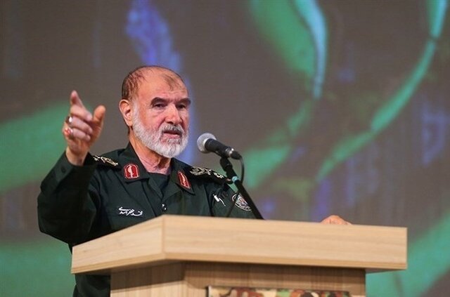 لزوم توجه جوانان به تلمذ در مکتب شهید سلیمانی