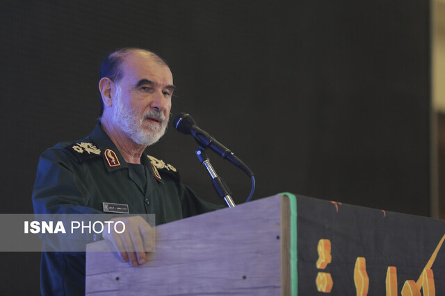 معاون قرارگاه مرکزی خاتم‌الانبیاء:آزادی و عزت امروز ایران حاصل ایستادگی شهدا در مسیر ولایت است