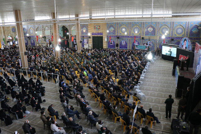 همه در مکتب شهید سلیمانی شاگردی می کنیم