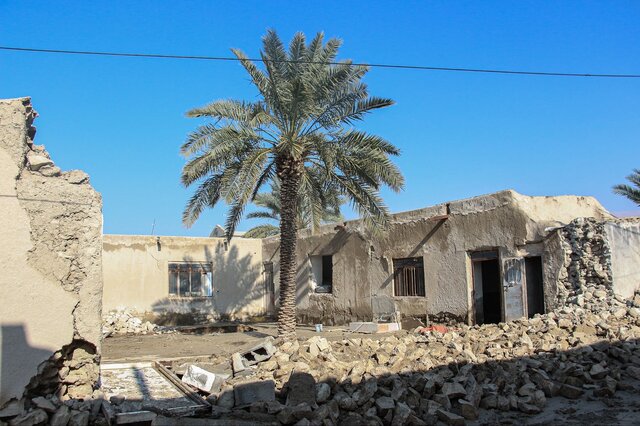 عکس دریافتی است. آسیب سیل به هزارخانه در فارس