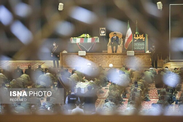 آغاز مراسمهای تشییع و تدفین ۹ شهید در فارس