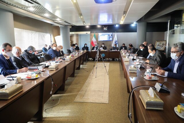 بررسی مشکلات شهرکهای صنعتی استان فارس