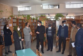 دسترسی به کتابخانه عمومی در شیراز مناسب است