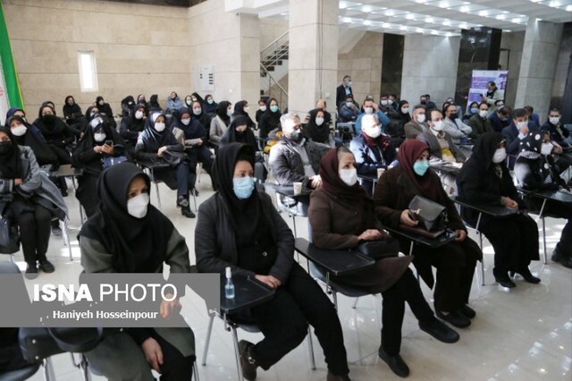 جانب احتیاط نسبت به زنان در نقد و تحلیلها رعایت شود