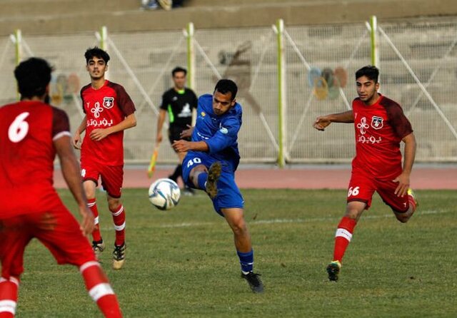 رقابت تنگاتنگ نمایندگان فارس برای بقا در لیگ دسته سوم