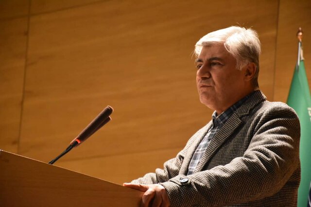 دستورالعملهای یک شبه تولیدکننده را به دلالی میکشد