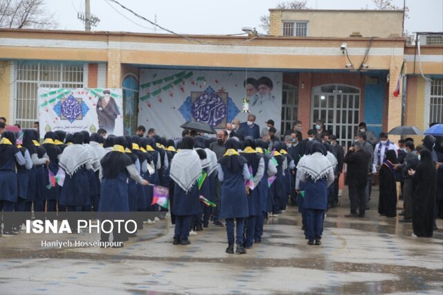 طنین زنگ انقلاب در مدارس فارس