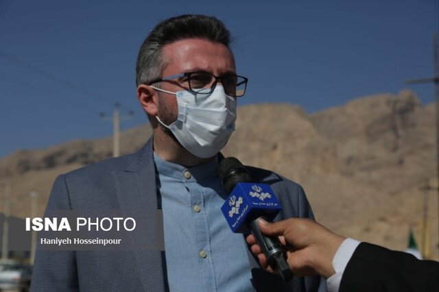 استفاده از توان بومی جهاددانشگاهی در پروژه فناورانه تولید اسانس گل محمدی استفاده از توان بومی جهاددانشگاهی در پروژه فناورانه تولید اسانس گل محمدی