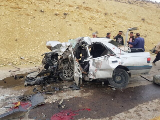 تصادف در مسیر شیراز_سپیدان/۵ نفر جان باختند تصادف در مسیر شیراز_سپیدان/۵ نفر جان باختند