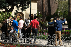 اولین روز از نوروز ۱۴۰۱ ، بازدید مسافران و گردشگران از مجموعه جهانی باغ گیاه شناسی ارم - شیراز