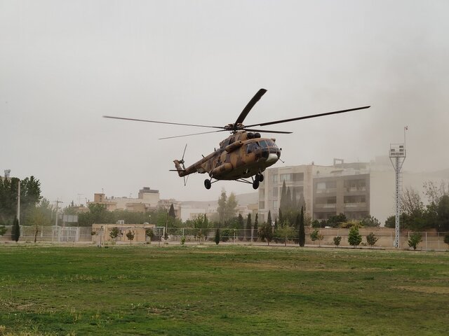 نجات کوهنورد گرفتار در ارتفاعات کازرون با بالگرد