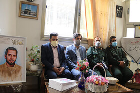 تبیین سیره شهدا برای درک آثار تربیتی آنان تکلیف است