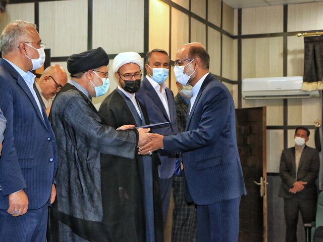 برخورد قاطع با مفاسد موجب اعتماد بیشتر مردم میشود برخورد قاطع با مفاسد موجب اعتماد بیشتر مردم میشود