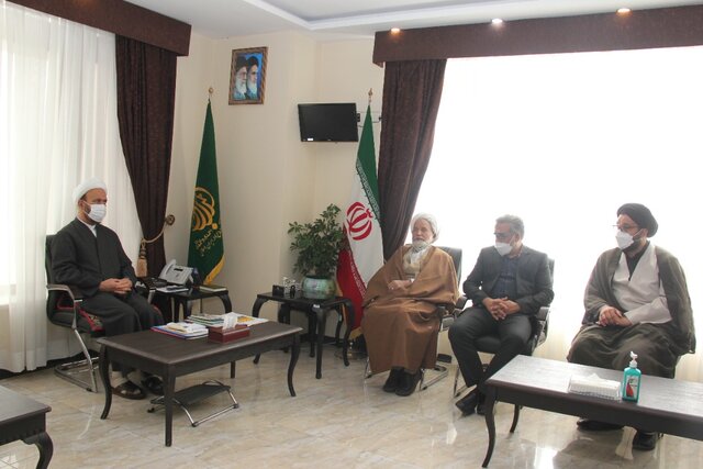 برای صدور اسناد مالکیت موقوفات وابسته آستان شاهچراغ(ع) آماده است برای صدور اسناد مالکیت موقوفات وابسته آستان شاهچراغ(ع) آماده است