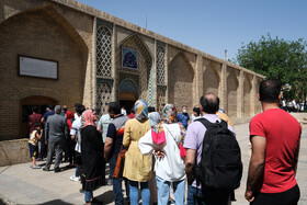 بازدید گردشگران از اماکن تاریخی فرهنگی شیراز در اردیبهشت ۱۴۰۱ - حمام وکیل