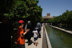 بازدید گردشگران از اماکن تاریخی فرهنگی شیراز در اردیبهشت ۱۴۰۱ - ارگ کریمخان زند