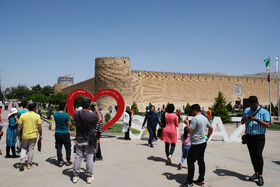 بازدید گردشگران از اماکن تاریخی فرهنگی شیراز در اردیبهشت ۱۴۰۱ - ارگ کریمخان زند