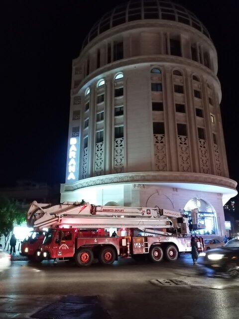نجات ۷ شهروند از میان آتش در یک مجتمع پزشکی در شیراز