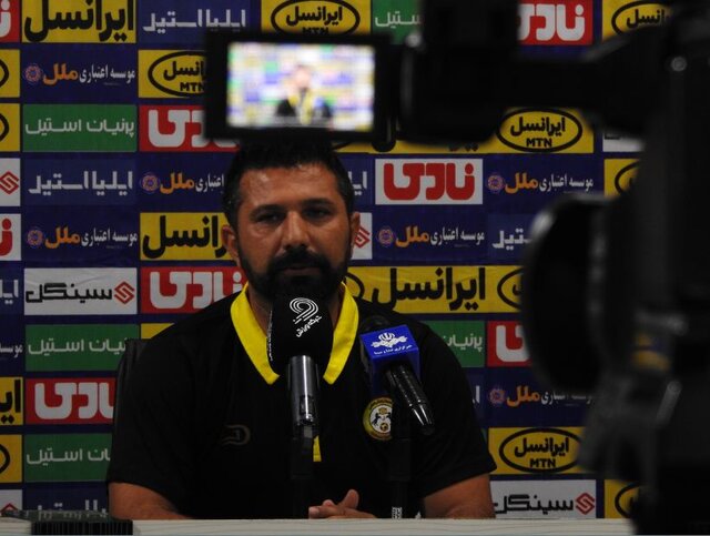 هنوز بقای قشقایی در لیگ یک قطعی نیست هنوز بقای قشقایی در لیگ یک قطعی نیست