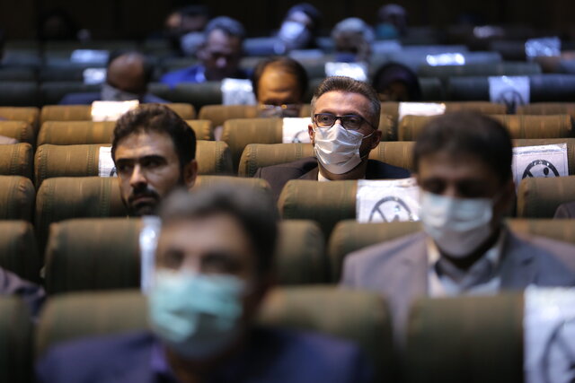 تمام ارکان نظام آماده مقابله با متخلفان طرح اقتصادی دولت است