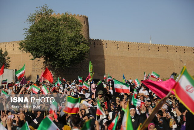 سلام دهه نودی های شیراز به فرمانده