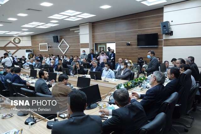 برنامه اقتصادی دولت با تولید همراه نشود راه به جایی نمی‌برد