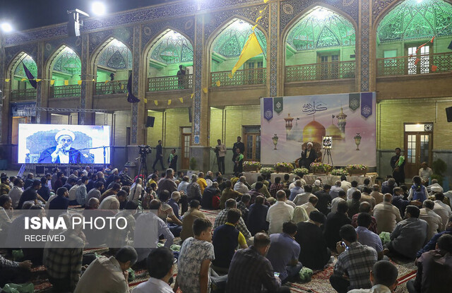 مکتب شیعه اهل تکلیف بار میآورد